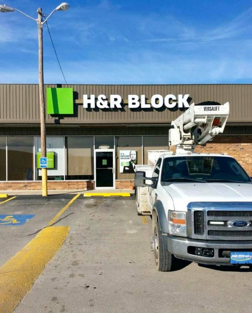 H&R block commercial sign